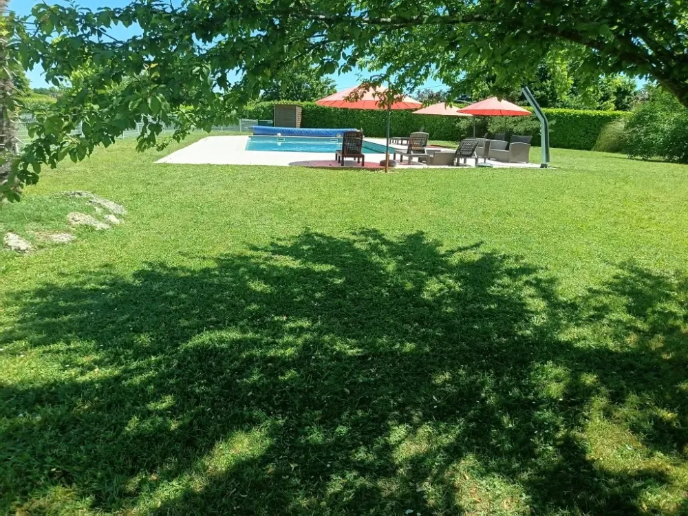 Piscine près de Sarlat-la-Canéda